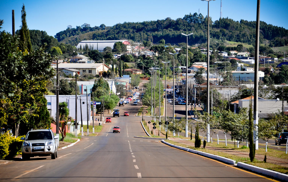 4e4cf9bb 167639 Vitorino