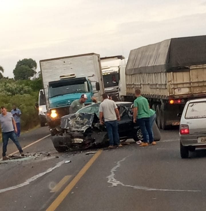 Dois óbitos em colisão em Mangueirinha A3c7d555 Acidente 16.04.2021 E1618608157155
