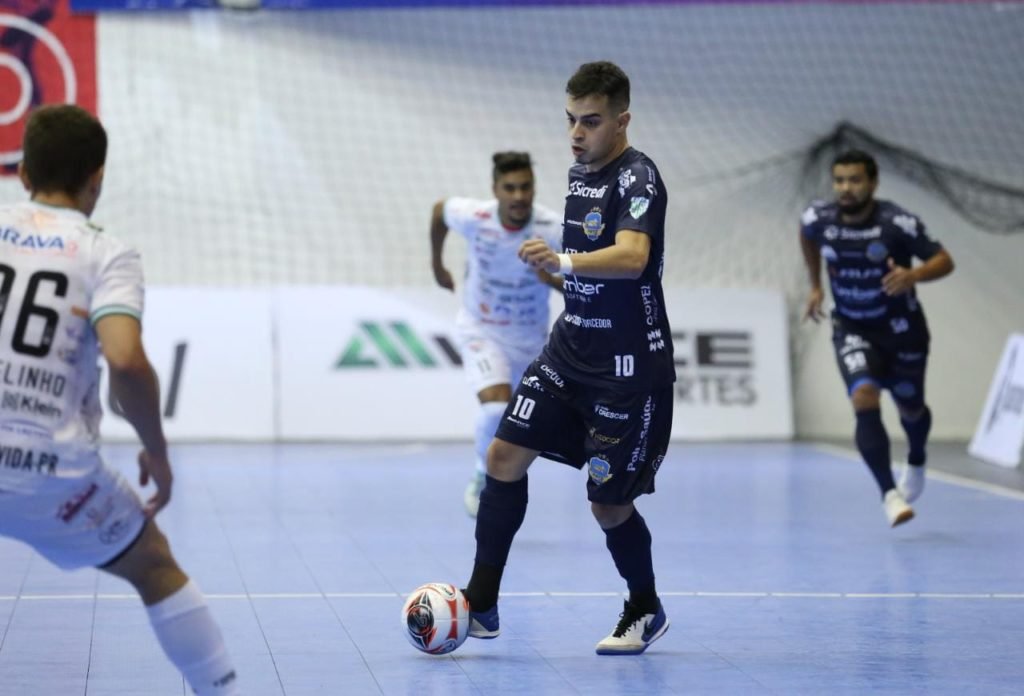 E6712617 Pato Futsal 1024x696