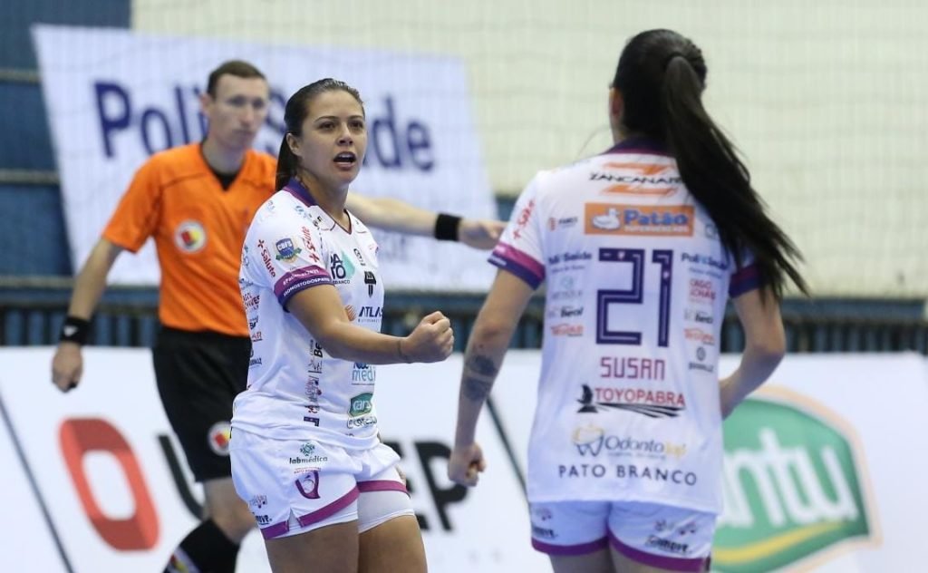 2a7703b9 Futsal 1024x632