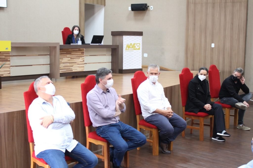 Amsop cria comitê para resolver impasses da saúde em municípios 632b85bf Amsop 1024x682