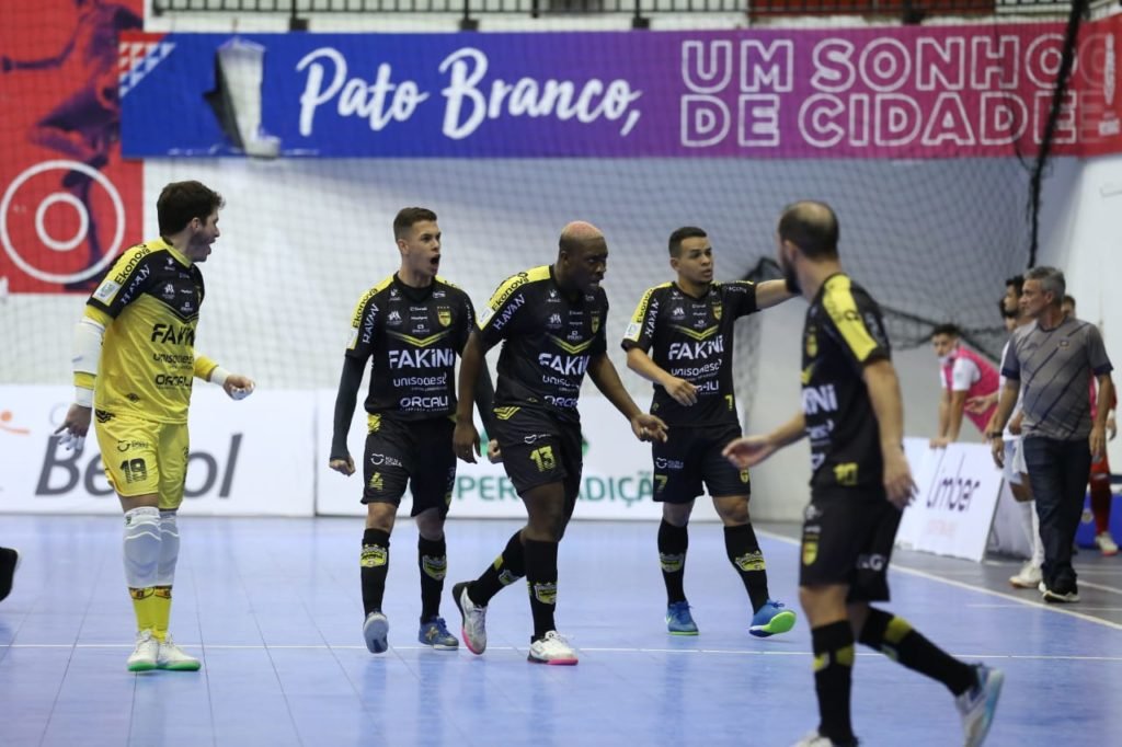 Pato Futsal perde a primeira partida da Copa do Brasil Aa9e9afe Pato 1024x682