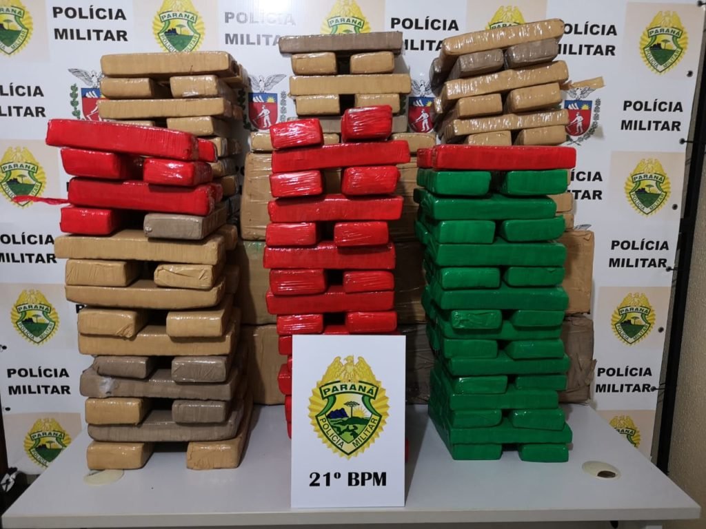 Traficante é preso com 220kg de maconha em Realeza C069ef61 Maconha Real 1024x768