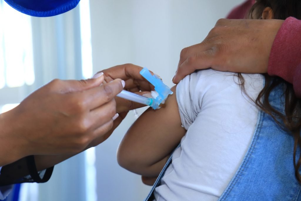 Pato Branco realiza dia D de vacinação contra a H1N1 para toda a população 84cfa22b Img 6947 Scaled 1024x683