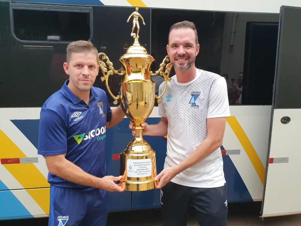 E2119a26 Livro Do Azuriz Foto 2 1024x768