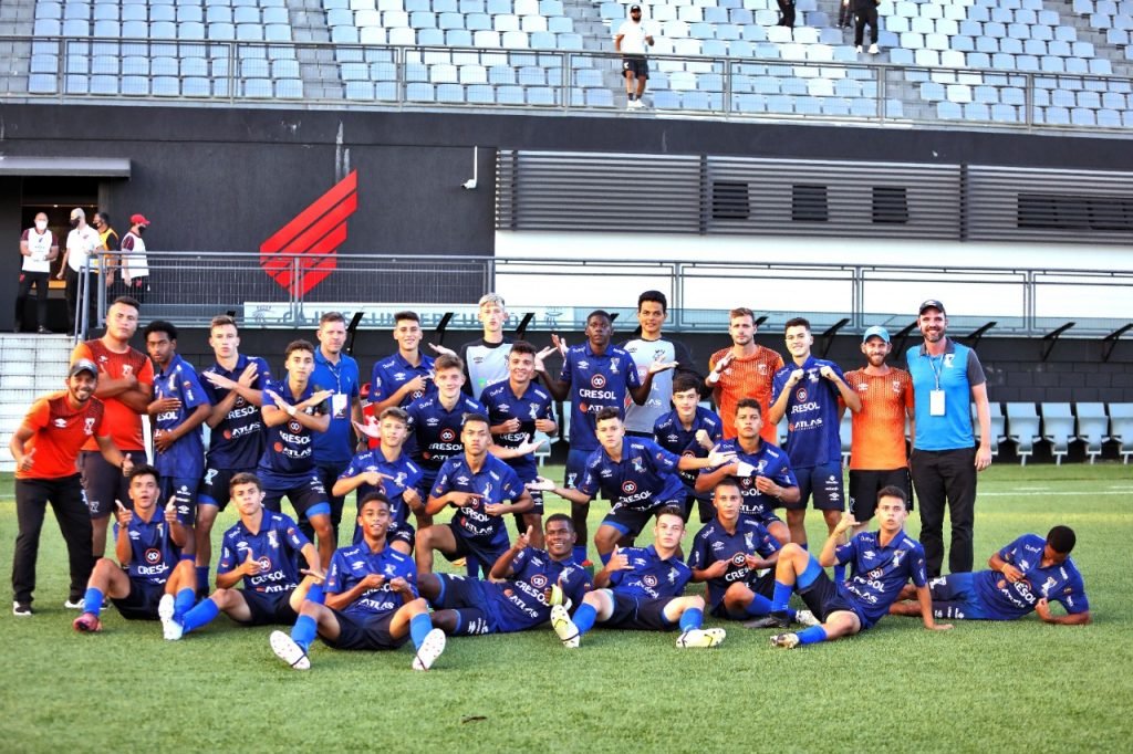 Azuriz estreia com vitória na Caju's Summer Cup 6376af2d Azuriz 1024x682