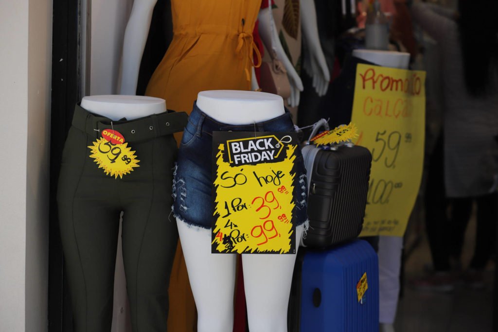 Procon/PR dá dicas para aproveitar ofertas da Black Friday com segurança 6df73052 Procon Pr 1024x683