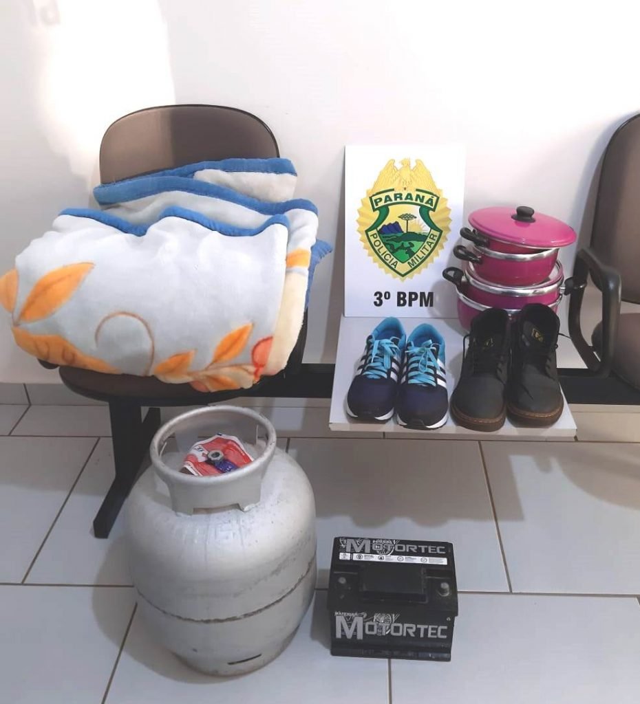 Polícia Militar prende acusados de furto em Clevelândia 06aae0b3 Clevelandia 930x1024