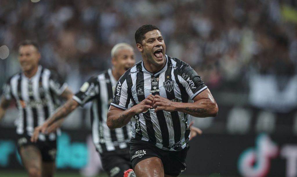 Atlético-MG goleia e coloca mão na taça da Copa do Brasil 4462e9e0 Galo 1024x613