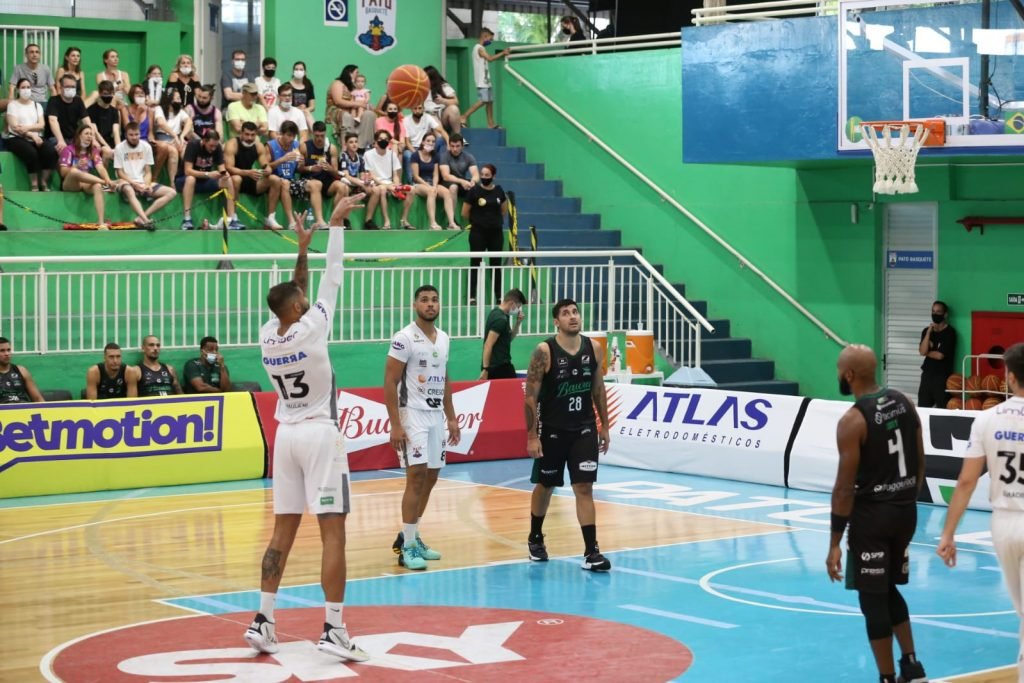 5151b040 Pato Basquete 1024x683