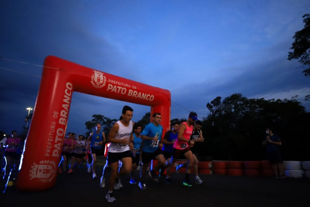 1º Corrida de Aniversário de Pato Branco reuniu adultos e crianças no Kartódromo 720b225b Essa 1024x683