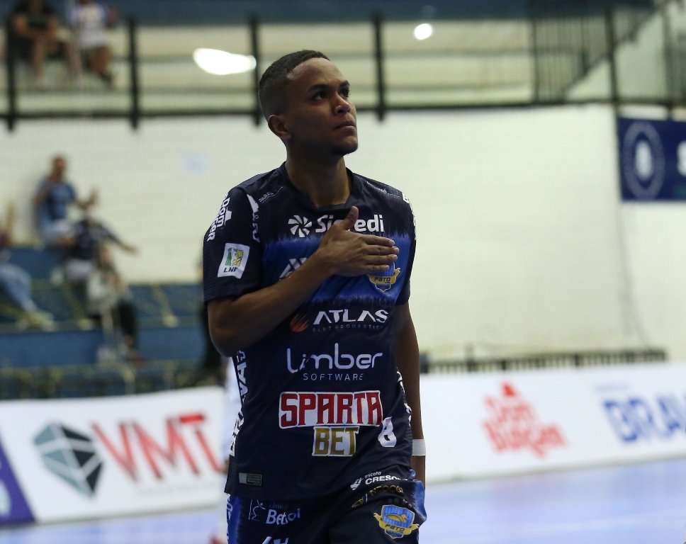 Pato Futsal renova contrato com o fixo André 8eca4044 Pato Futsal