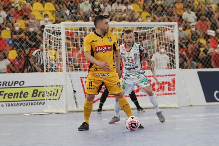 Cascavel vence a primeira partida da decisão da LNF 2021 Be1baf5e Lnf2021