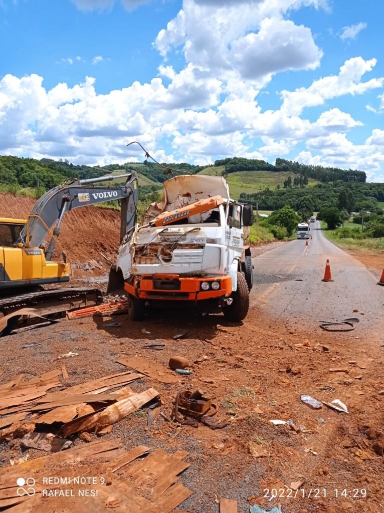 A365a4fb Acidente 766x1024