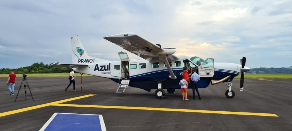 Voe Paraná: Azul inicia voos em dez novos destinos conectando o Interior a Curitiba D8dbb744 Azul Ok 1024x461