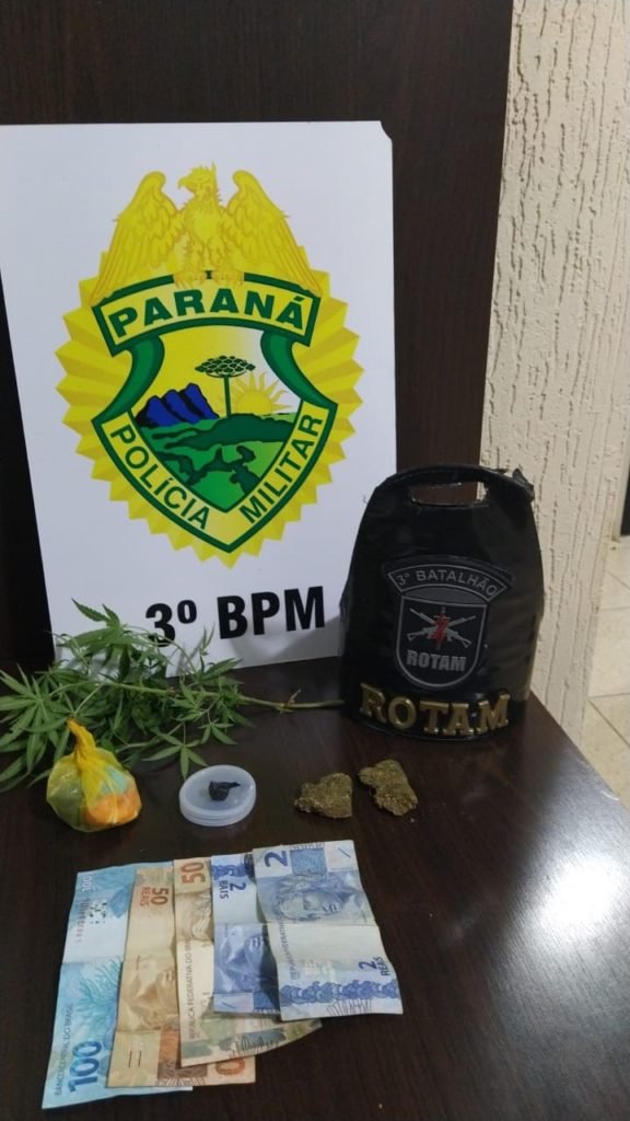 Rotam prende mulher com drogas no bairro Menino Deus F1a4ca18 Drogas 576x1024