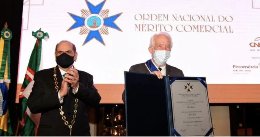 Darci Piana recebe a Ordem Nacional do Mérito Comercial 099cfaca Piana Tadros 1024x539