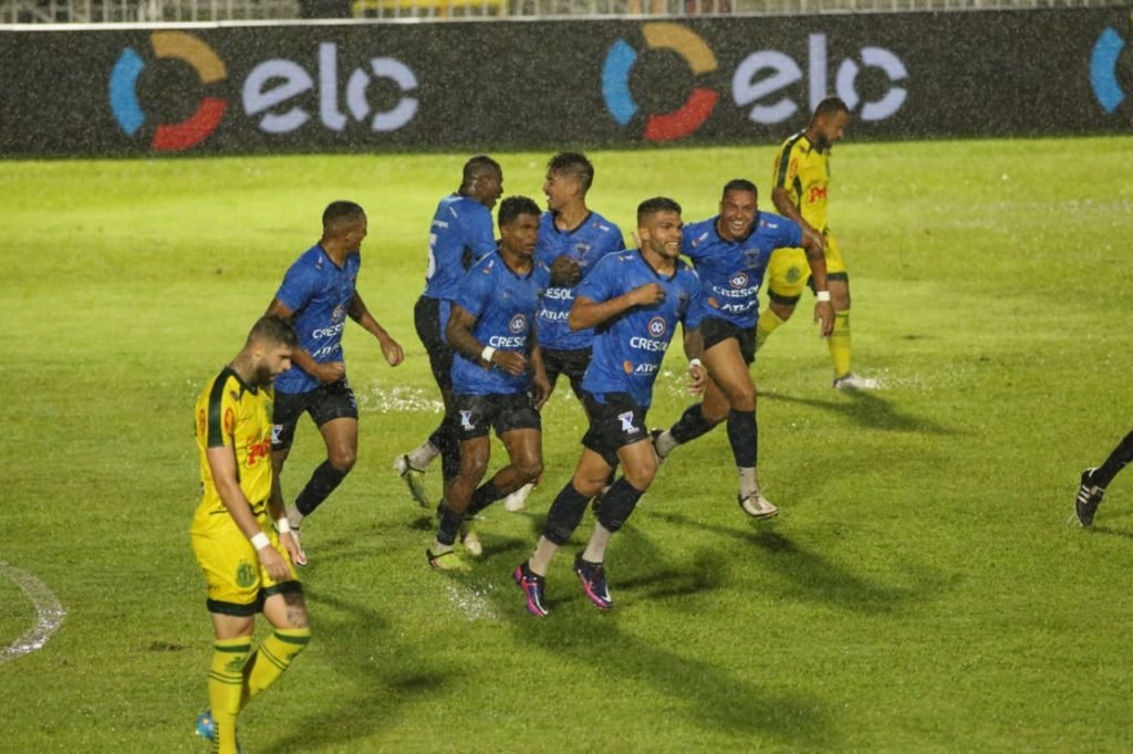 521768e3 Azuriz 1024x682