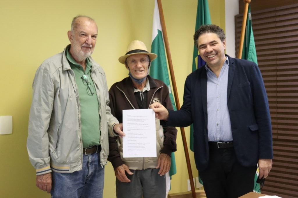 <strong>Moradores do bairro Santa Terezinha apresentam demandas ao Legislativo</strong> 58aacced Camara 2 1024x682