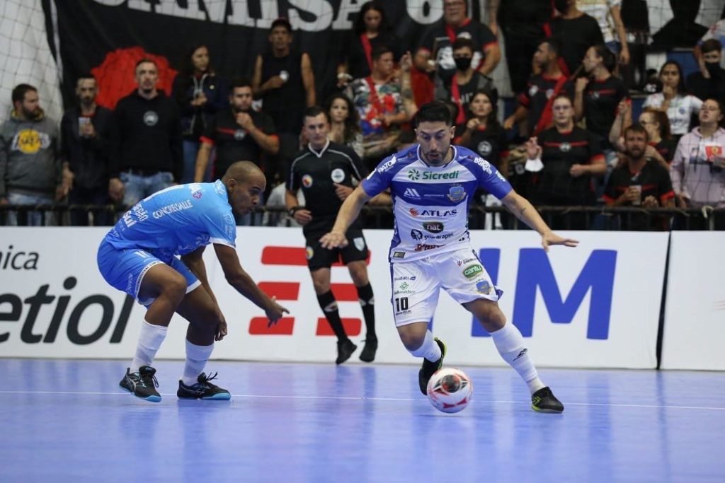 9570cbb2 Futsal 1024x683