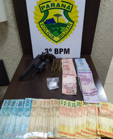 Rocam apreende droga e arma em Pato Branco 306bebaa Drogas