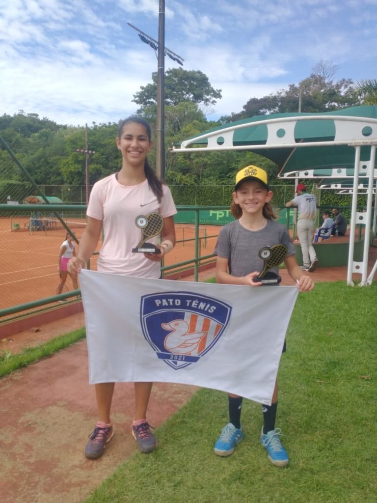 69a54700 Tenis 768x1024