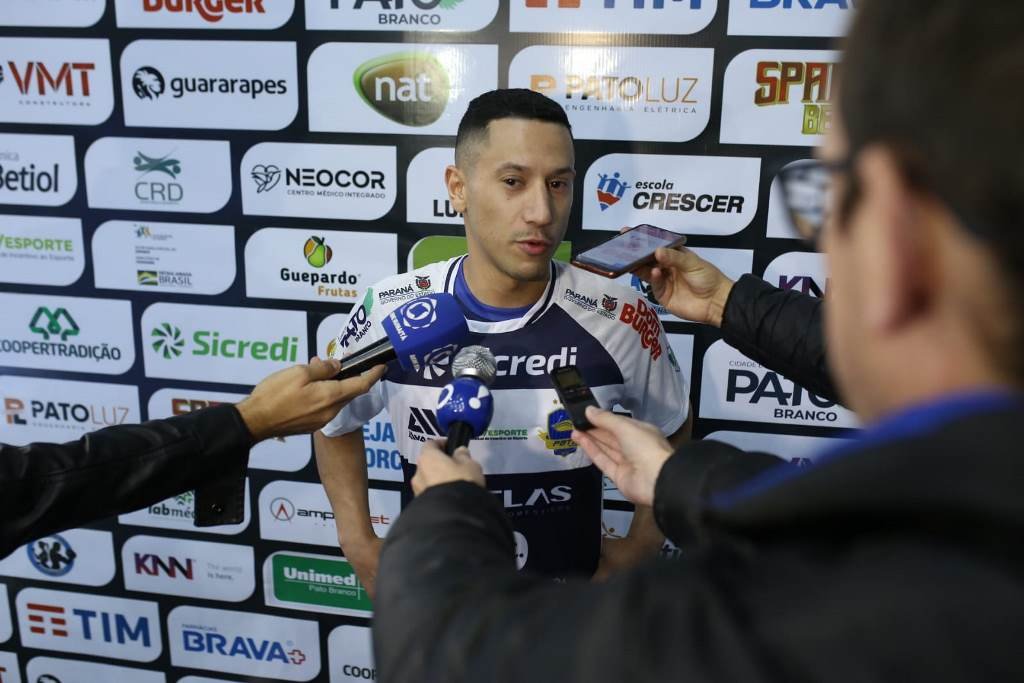 Pato Futsal encara o Umuarama pela Liga 91414666 Pato Futsal