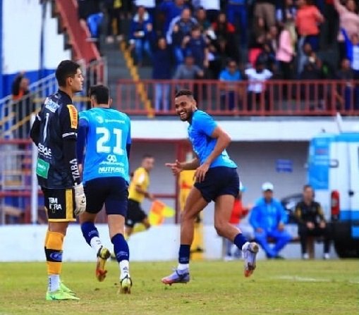 C0e19f1c 283392700 1415411305620317 2802230745623205484 N