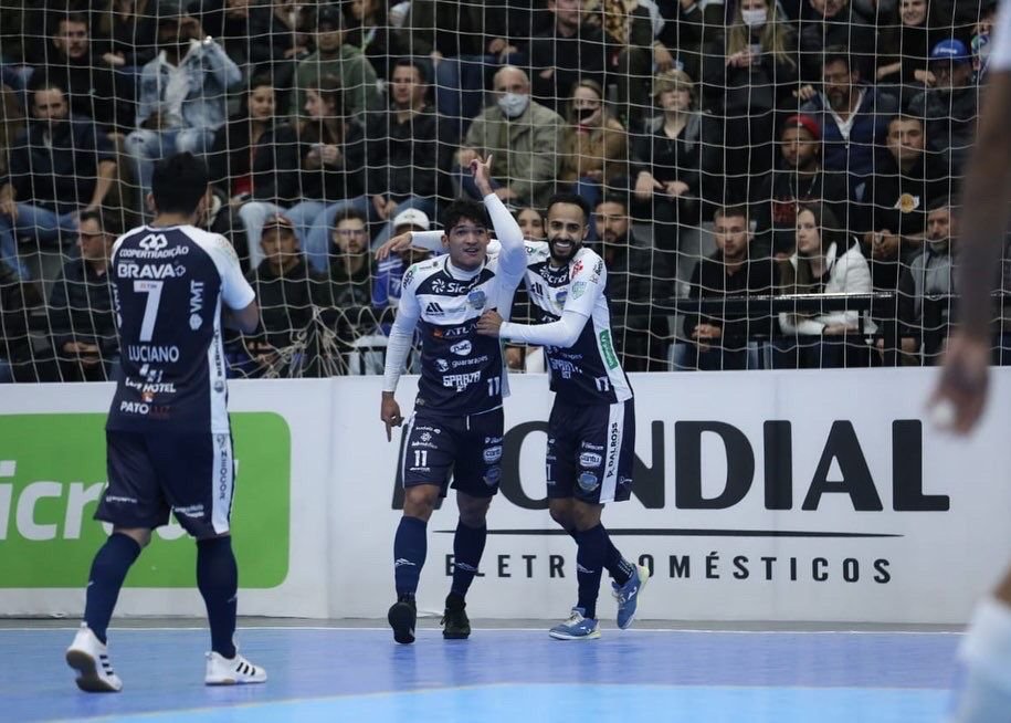 Pato Futsal vence o Palmas pelo Campeonato Paranaense 01928bcc Pato