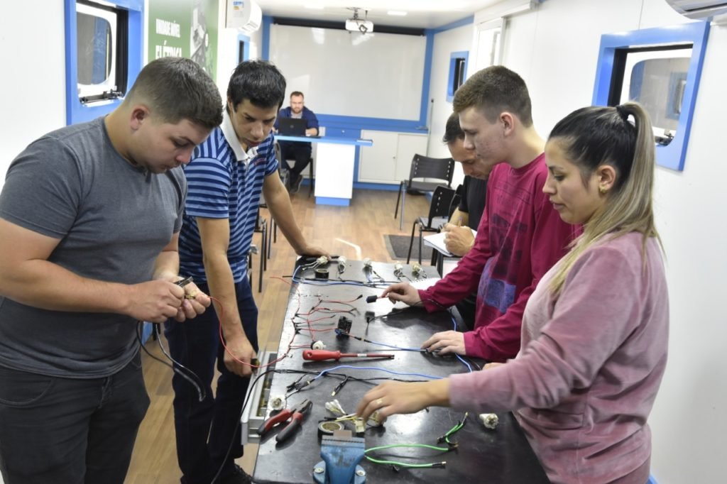 Clevelândia oferecerá mais de 25 cursos profissionalizantes 89f0a948 Clevelandia 1024x682