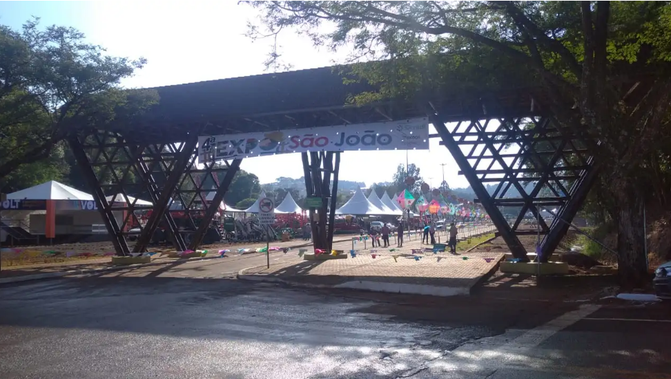 São João se prepara para queima da fogueira no sábado E11898bf Sao Joao