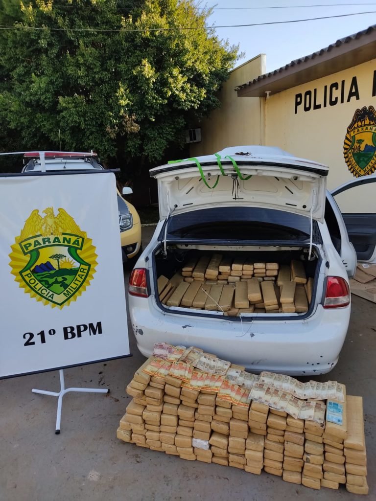 Rapaz é preso com 300kg de maconha em Marmeleiro 3a08b637 Maconha Mar 768x1024
