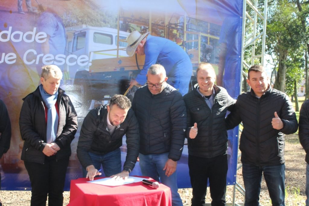 C3f0579c Vitorino 1024x682