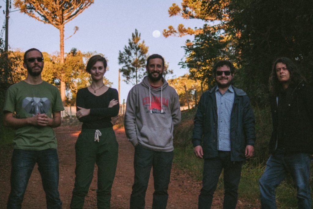 Dcffd558 Banda Tiriva 1024x682