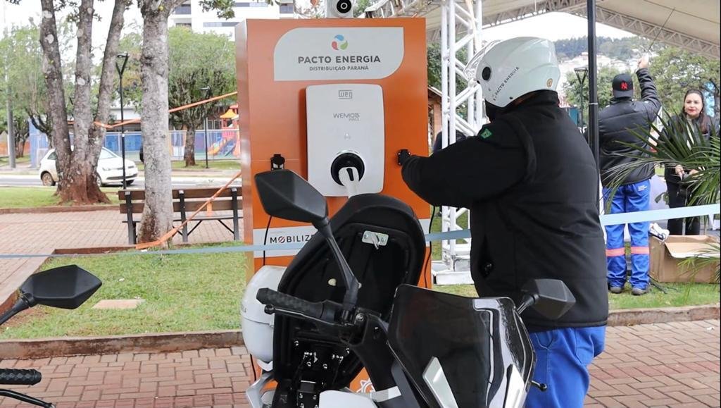 A04b7d44 Coronel Vivida