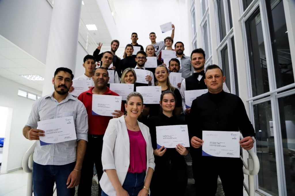 Qualifica Pato Branco já capacitou mais de 200 pato-branquenses E9cd3375 Qualifica 1024x682