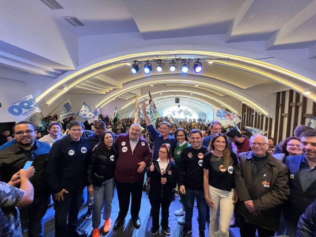 Na reta final, milhares de pessoas se reúnem em Curitiba para apoio a Alvaro Dias. 5989ceb6 Whatsapp Image 2022 09 24 At 18.36.33 1024x768