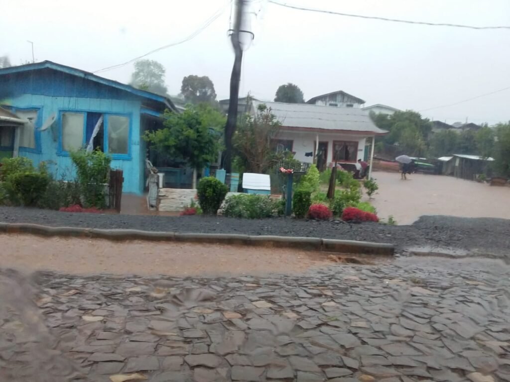 Mariópolis teve pontos de alagamento nesta terça-feira 867cb52b Mariopolis 1024x768