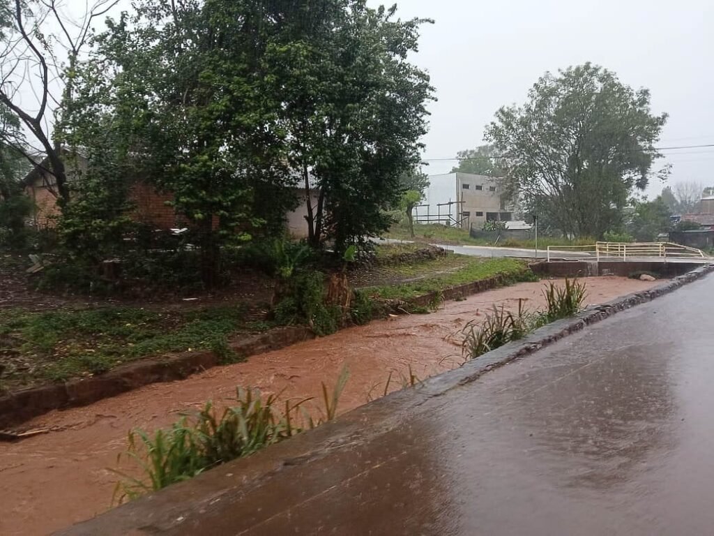 Nova Esperança do Sudoeste registrou alagamento em vários pontos da cidade Fa91878b Nova Esperanca Do Sudoeste 1024x768