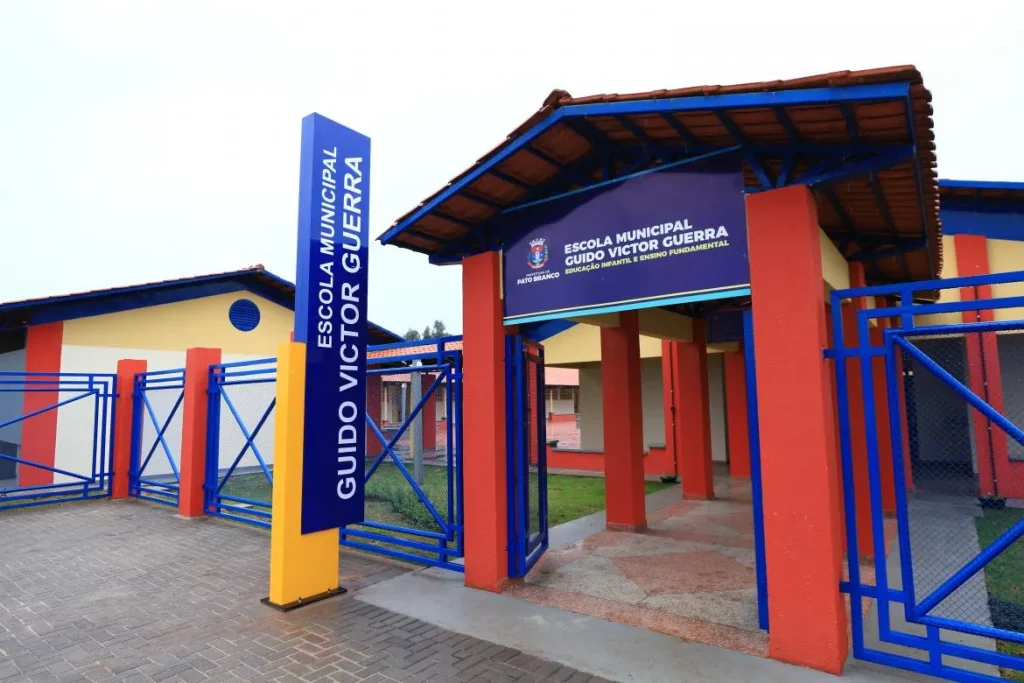 Alunos da rede municipal de Pato Branco retornam às aulas escola guido guerra