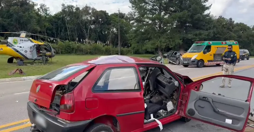 Acidente na BR-116 em Mandirituba deixa 4 feridos acidente br-116