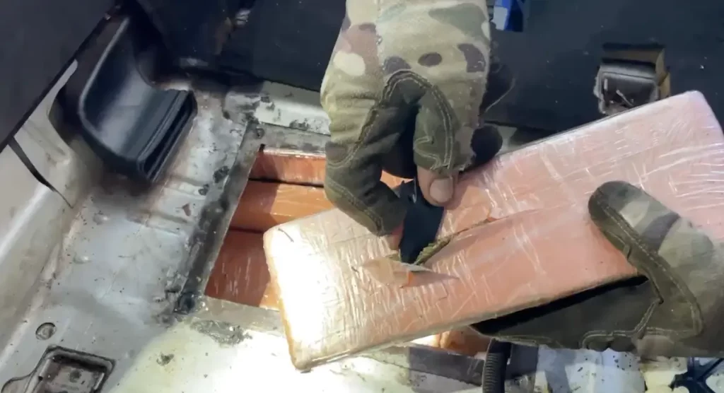 PRF e BPFRON realizam apreensão de 123 kg de maconha em Realeza prf bpfron realeza