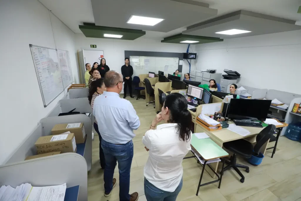 géri neuza secretaria de saúde