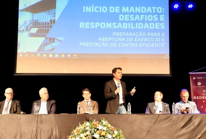 Alep participa de seminário do TCE-PR sobre gestão pública alep tce