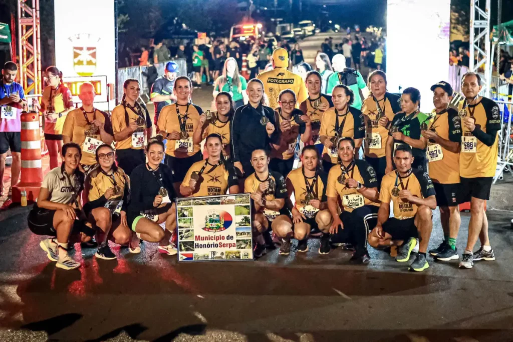 Clevelândia reúne 700 atletas na 2ª Corrida Noturna da ROTAM corrida rotam