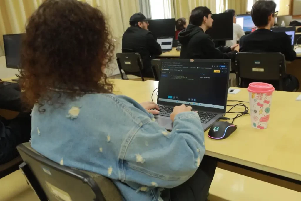 PatoTech abre inscrições para curso de IA aplicada aos negócios patotech