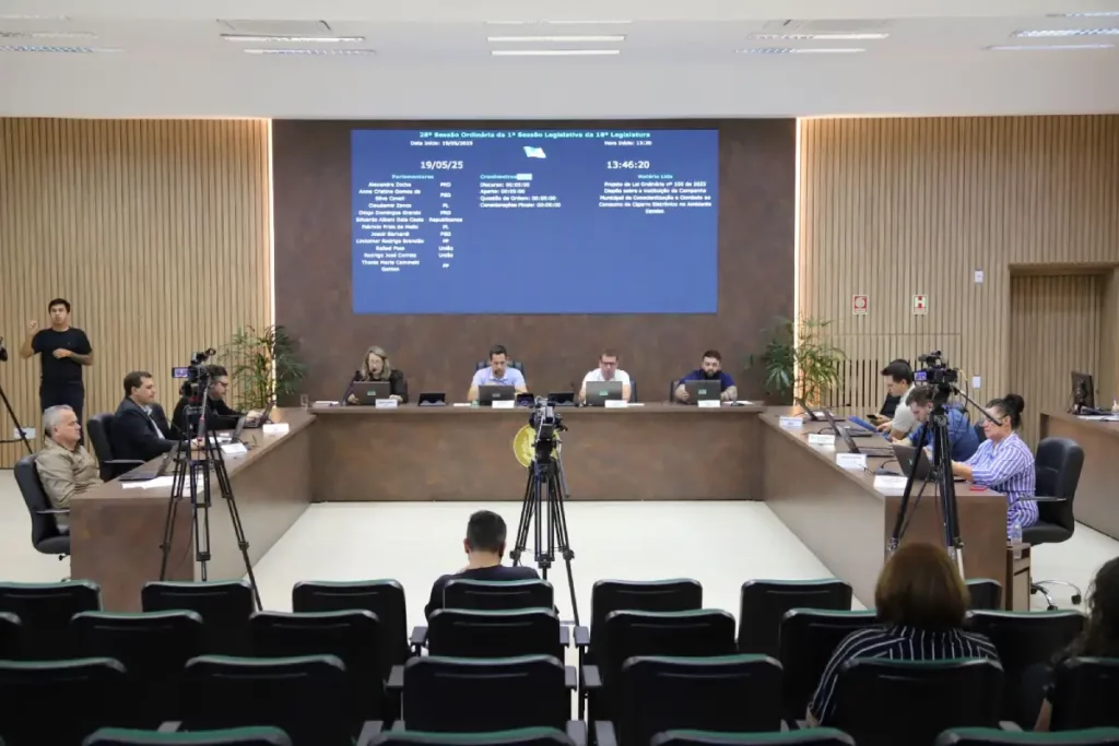 AGIPB é declarada de Utilidade Pública em Pato Branco plenário camara pb