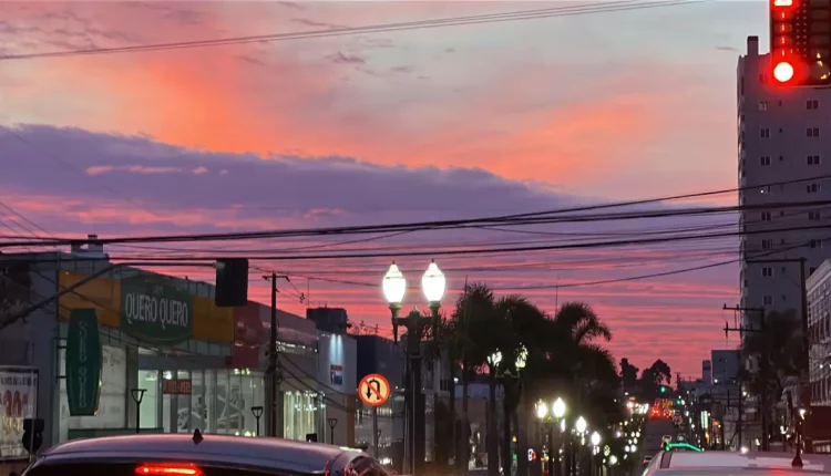 por do sol céu alaranjado