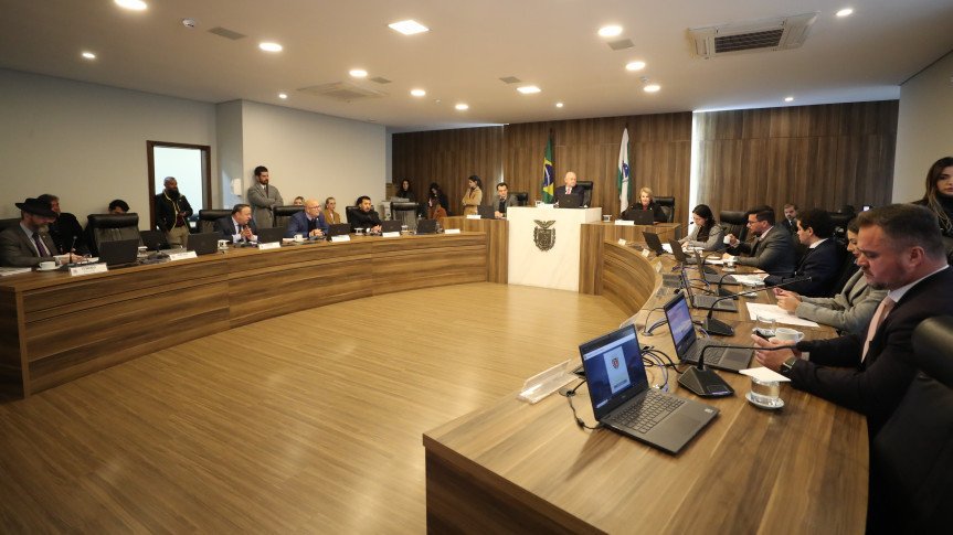 CCJ Assembleia Reajuste salários professores