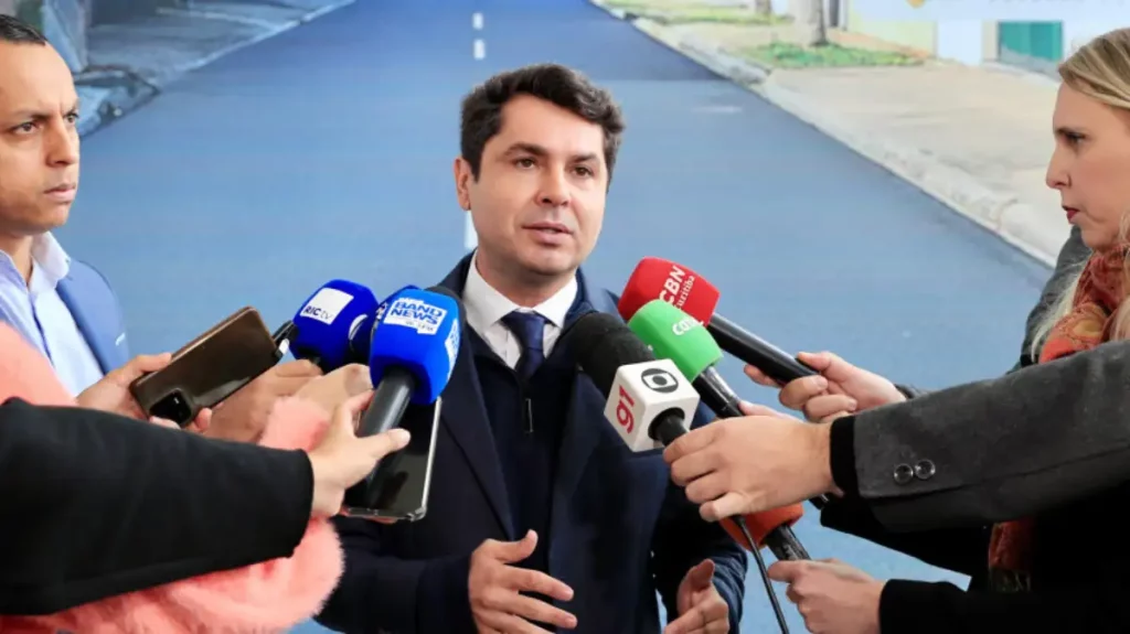 Curi destaca a participação da Alep no Asfalto Novo, Vida Nova alexandre curi